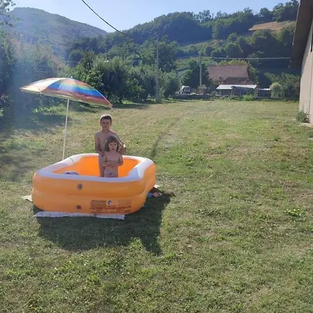 Kacara Homestay szállás *
